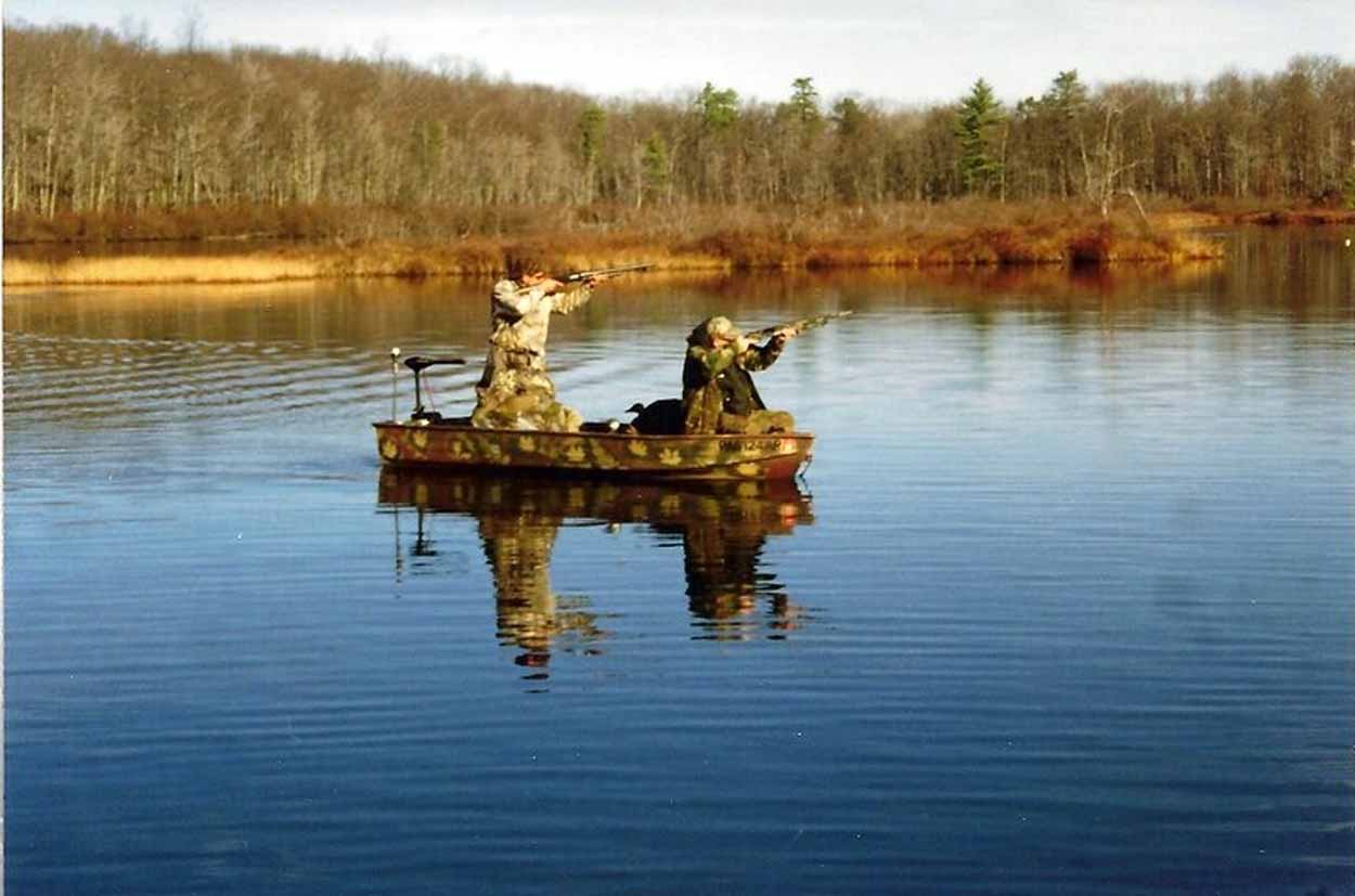 Hunting on the lake